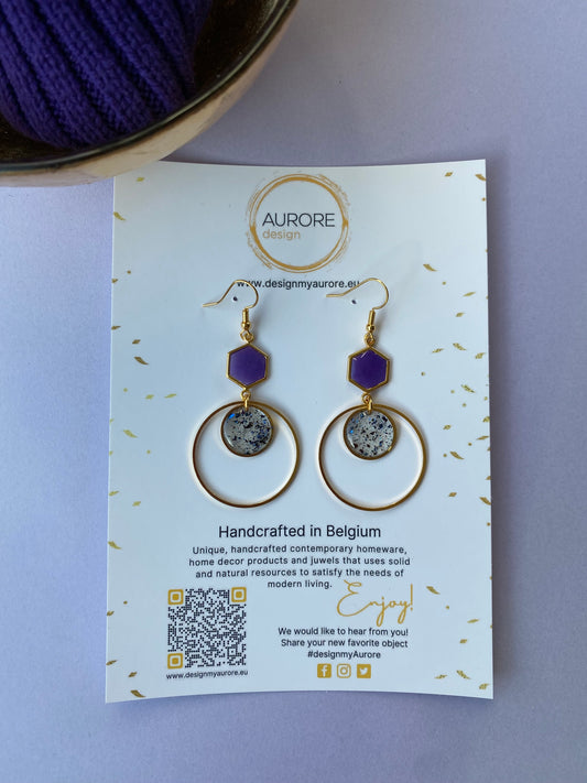 Goudkleurige oorhangers met hoepels - Paars